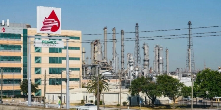 Pemex ha pagado ya cerca de $147 mil millones a proveedores: Sheinbaum