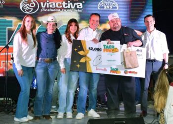 Celebran Toño Astiazarán y Patty Ruibal con más de 18 mil hermosillenses éxito del primer Taco Fest en la Víactiva