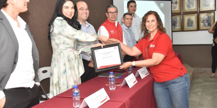 Otorga Infonavit en Navojoa el distintivo a “EMPRESAS DE DIEZ”