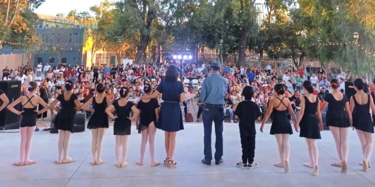 Cajeme celebra el día internacional de la danza con gran festival artístico