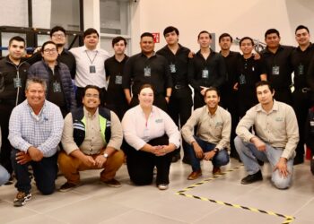 Alumnado de la Universidad Tecnológica de SLRC diseña y construye maquinaria de alta especialización