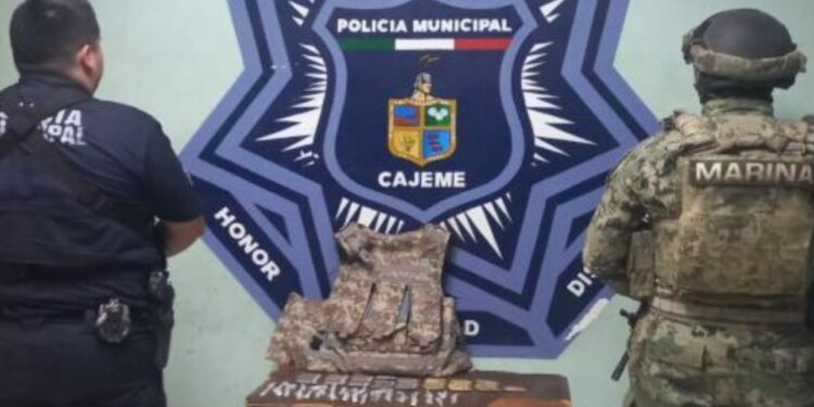 Policía Municipal y Marina localizan cartuchos y presuntos narcóticos en Cajeme
