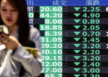 Bolsas de Asia y Europa se derrumban por temor a una guerra comercial a gran escala