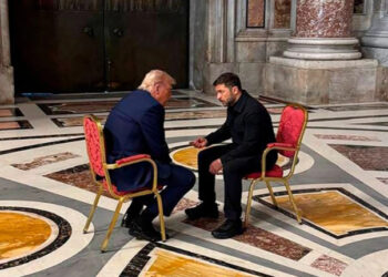 Trump y Zelensky se reúnen previo al funeral del Papa; abordan poner fin a la guerra entre Rusia y Ucrania