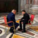 Trump y Zelensky se reúnen previo al funeral del Papa; abordan poner fin a la guerra entre Rusia y Ucrania