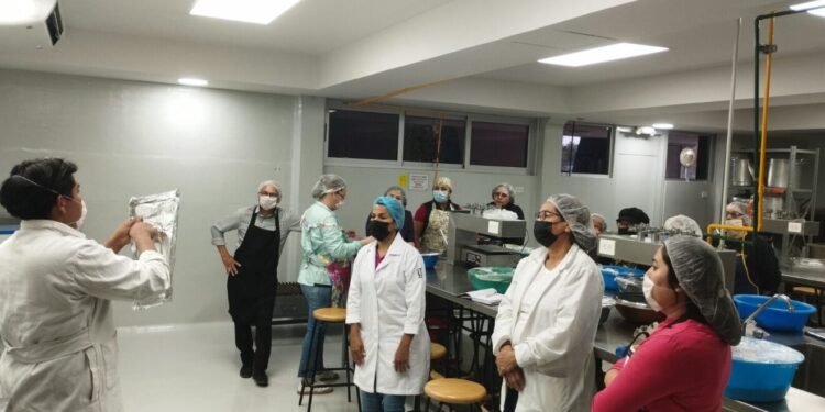 Realiza Unidad de Desarrollo Rural de Cajeme Taller de Ahumado De Pescado