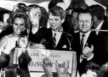 Por orden de Trump desclasifican archivos sobre asesinato de Robert Kennedy