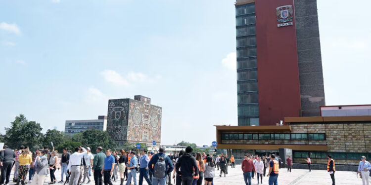 UNAM ha entregado becas a más de 280 mil estudiantes de bachillerato, licenciatura y posgrado