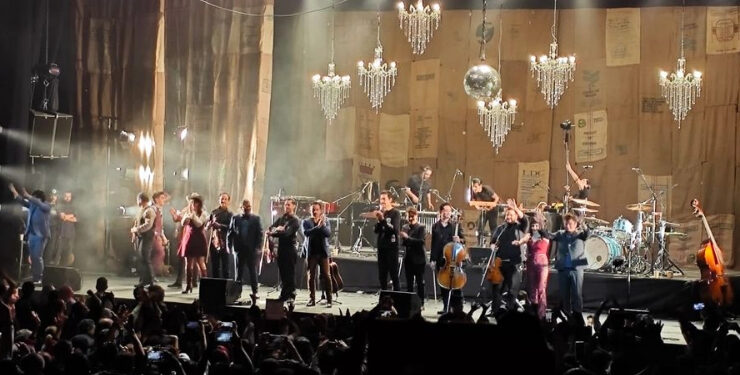 La versión ‘unplugged’ de Los Bunkers deleita a sus fans en el Teatro Metropolitan