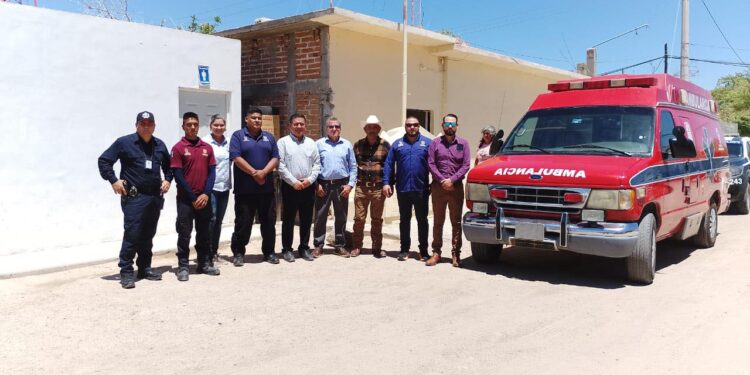 Entregan una ambulancia para traslados de urgencia en Masiaca y sus comunidades.