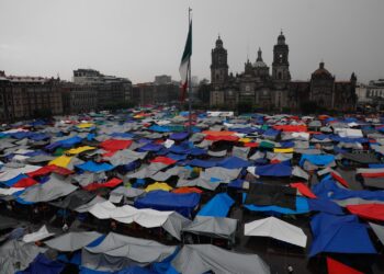 Sección 22 de la CNTE acuerda poner fin a plantón en la Ciudad de México