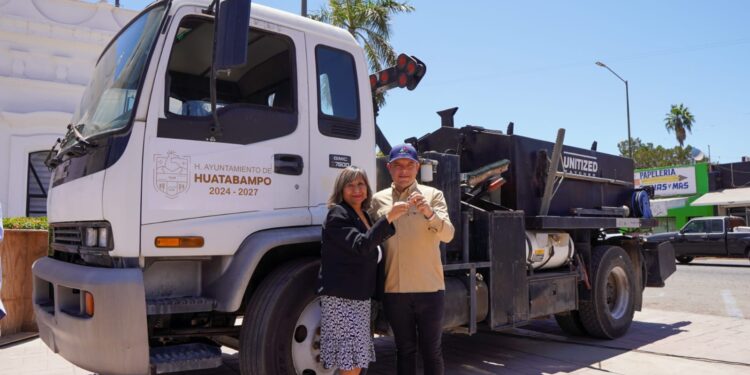 Recibe Gobierno de Huatabampo donación de dos unidades de la ciudad de Montclair, California