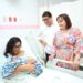 Celebra familia Gim nuevos nacimientos en el Día de las Madres
