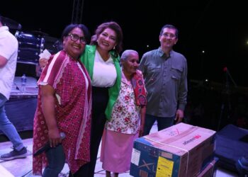 Gran Festejo del Día de las Madres en Navojoa