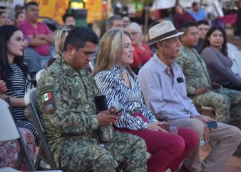 MÚSICA, ALEGRÍA Y UNIÓN FAMILIAR EN LA LAGUNA DEL NÁINARI DE CAJEME
