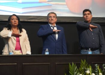 “HONOR A QUIEN HONOR MERECE”: Brinda Gobierno Municipal Homenaje