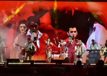 El rock and roll se hizo presente ante la emoción de miles de espectadores con Leonardo y Rebel Cats