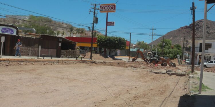 Inicia Ayuntamiento de Guaymas obra de pavimentación e infraestructura hidrosanitaria en la colonia Aurora