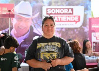 Gobernador Durazo beneficia a vecinos de la colonia Fonhapo con servicios gratuitos en la feria “Sonora Atiende”