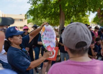 Suman esfuerzos Bomberos de Hermosillo y familias para el rescate de espacios públicos de la ciudad