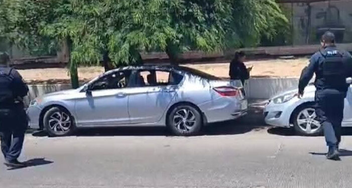 Un niño y un hombre fueron atacados a balazos por fuera del IMSS en ciudad obregón