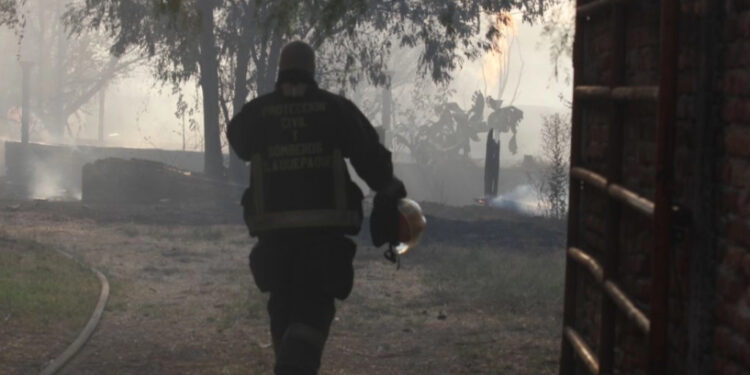 Dos obreros murieron y tres están desaparecidos por incendio en Jalisco