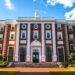 Harvard realiza graduación en contra de las presiones de Donald Trump