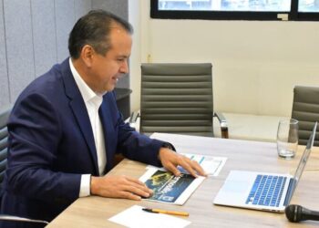 Hermosillo es ejemplo de innovación en alumbrado público con energía limpia: Toño Astiazarán