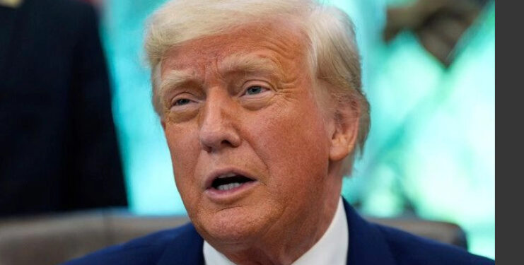 James Bond no tiene qué preocuparse de aranceles a películas extranjeras: Trump