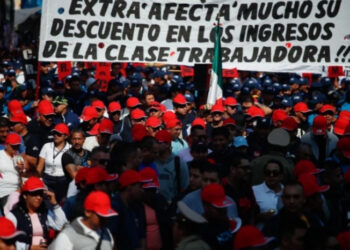 Salen de BA primeros contingentes de la marcha del Día del Trabajo