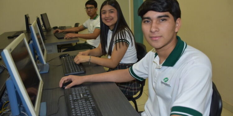 Amplían oferta educativa en nivel bachillerato