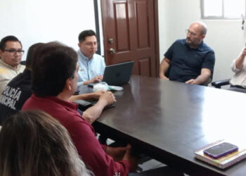 Programa constante de mantenimiento, limpieza y contribución a la certificación de playas