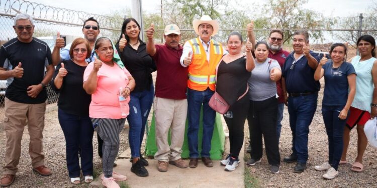 Rehabilita y pone en marcha presidente Javier Lamarque pozo del ejido yucuribampo