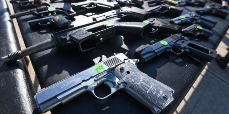 Aplicará EU ‘mano dura’ contra tráfico de armas