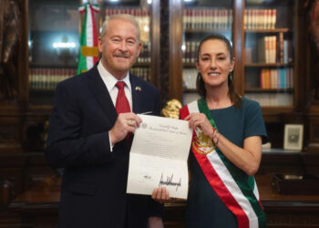 Buena y muy cordial, reunión con Ronald Johnson, destaca Sheinbaum