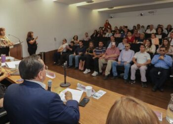 Promueven diputados Julio Navarro y Vicky Espinoza sensibilización sobre personas débiles visuales