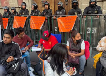 Toma CNTE accesos a Palacio Nacional; mañanera a través de redes sociales