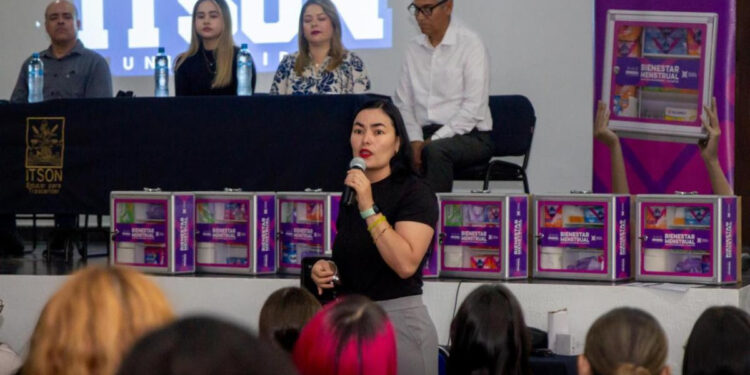 Gobierno de Sonora entrega botiquines de Bienestar Menstrual a ITSON Náinari