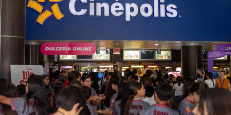 Gobierno del Sonora lleva al cine a más de 5 mil estudiantes: ISJ