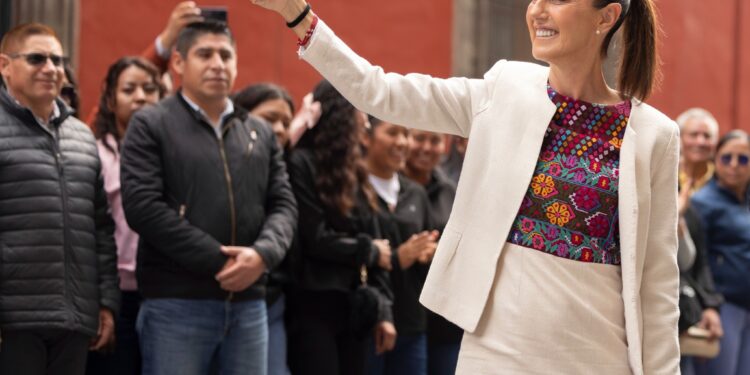 “Que viva la democracia”: Presidenta Claudia Sheinbaum participa en la primera elección del Poder Judicial