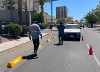 Instala Gobierno de Hermosillo conficibis en tramos del bulevar Río Sonora