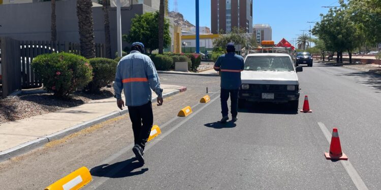 Instala Gobierno de Hermosillo conficibis en tramos del bulevar Río Sonora