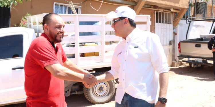 Cumplimos con esta obra de pavimento a vecinos: alcalde