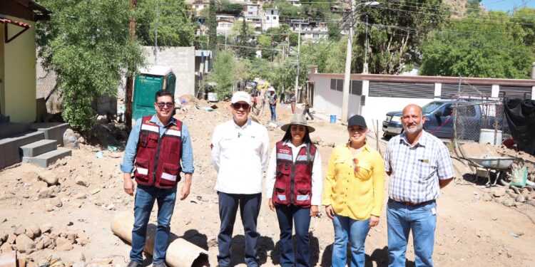 Supervisa alcalde avance en pavimentación de calles