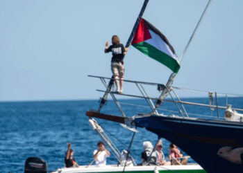 Fuerzas israelíes abordan embarcación con ayuda para Gaza donde viaja Greta Thunberg