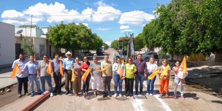 Encabeza el ‘Beto’ Vázquez banderazo de inicio de obra de rehabilitación de drenaje de la calle Moctezuma