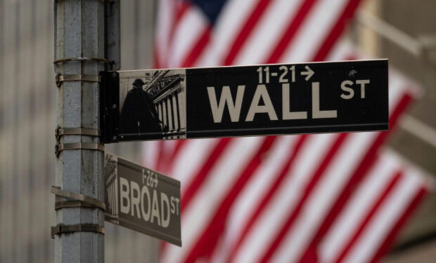 A la el peso mexicano sobre los 18.98 por dólar