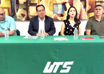 Fortalece Gobierno de Sonora competencias profesionales de docentes universitarios: UTS