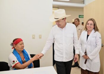 Gobernador Durazo refuerza abasto de medicamentos con inversión histórica de más de 200 millones