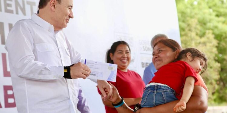 Con inversión social histórica, transporte renovado y calles rehabilitadas, Gobernador Durazo cumple a familias del su